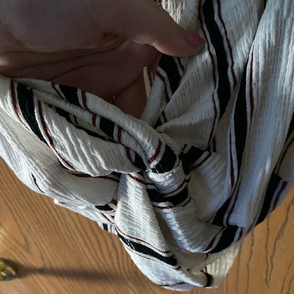 Croptop - Picture 2 of 3